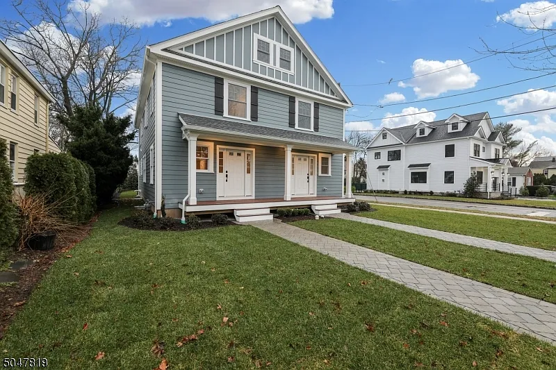 2 bed, 4.0 bath, 1800 sqft, $4,800 — Photo 1