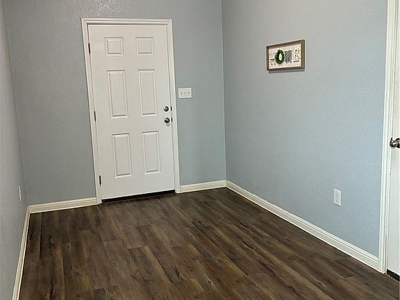 4th image of 109 Helios Dr