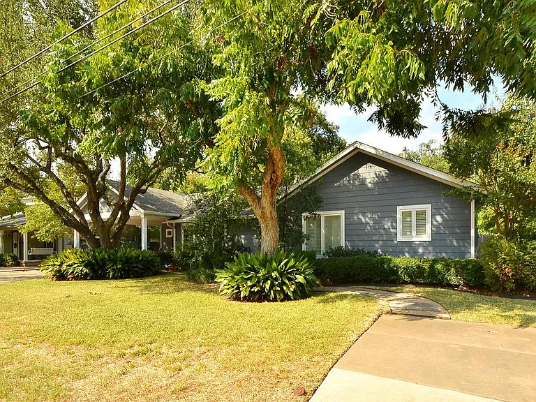 5018 Shoal Creek Blvd — Photo 6