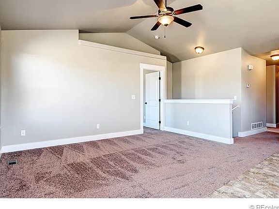 4th image of 40 Johnson Cir