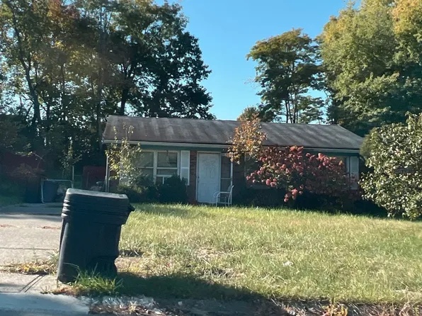 2933 Douglas Dr, Burlington, KY 41005