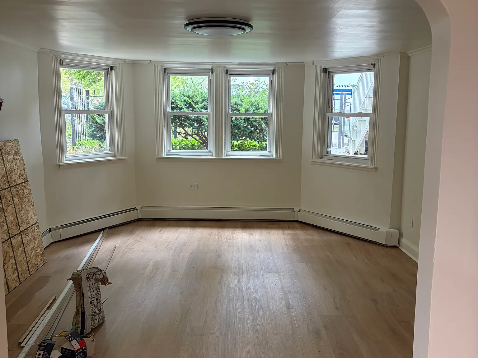 2 bed, 950 sqft, $2,000 — Photo 4