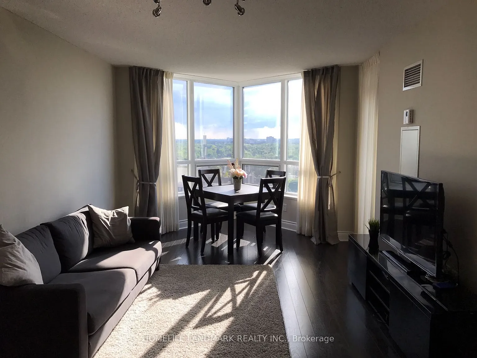 2 bed, $2,500 — Photo 4