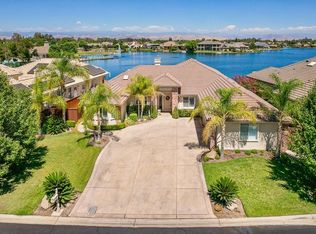 4652 N Quail Lake Dr, Clovis, CA 93619