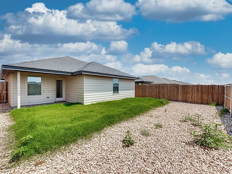 8208 E County Road 111 — Photo 22