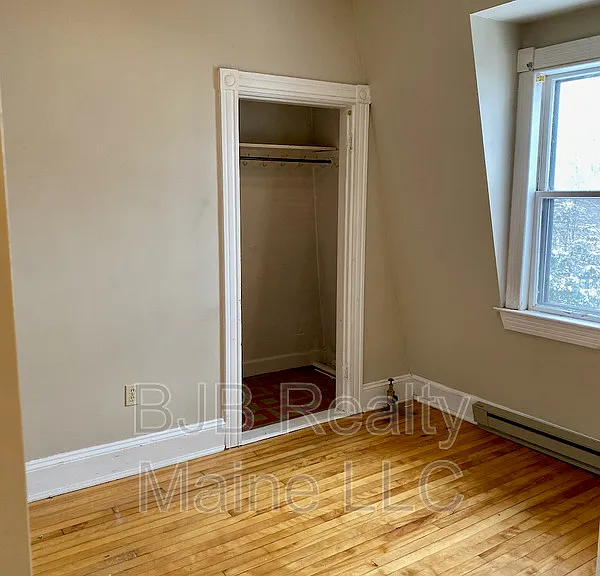 221 Woodford St #3 — Photo 7