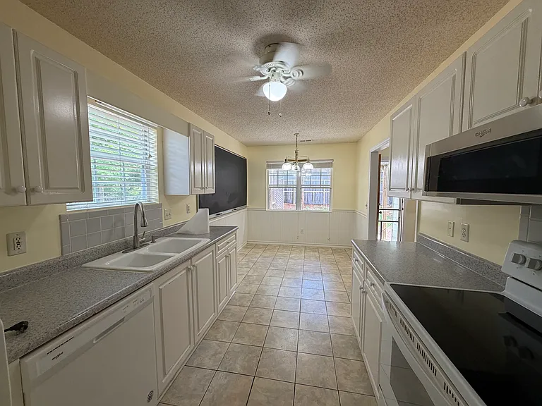 318 Hidden Valley Rd — Photo 13