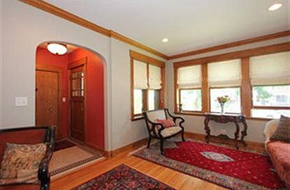 4th image of 905 N Harvey Ave