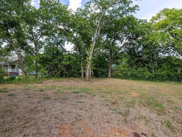 810 Long St — Photo 41