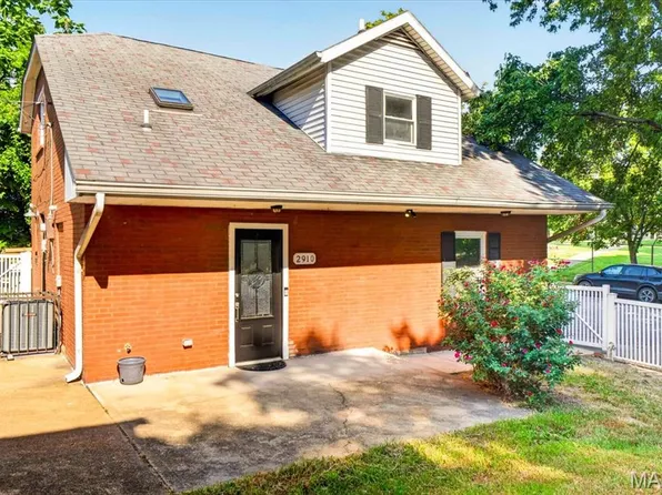 2910 Osceola St, Saint Louis, MO 63111