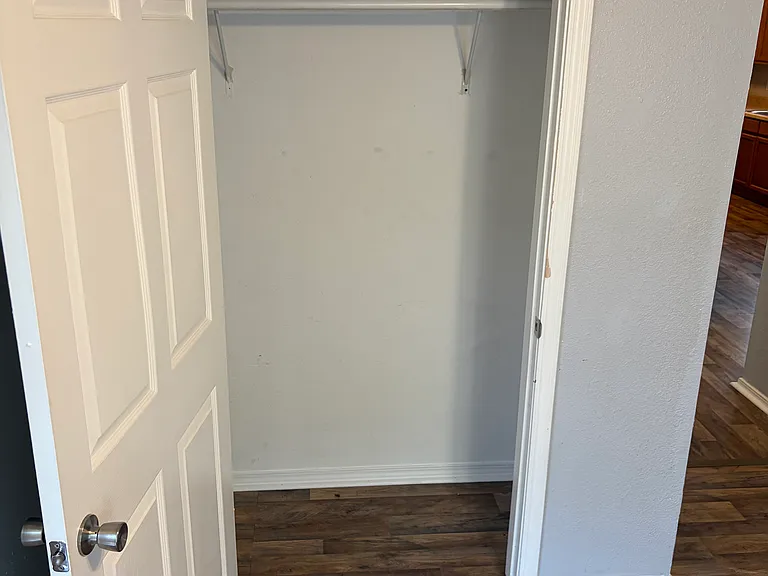 6323 W Adams St — Photo 16