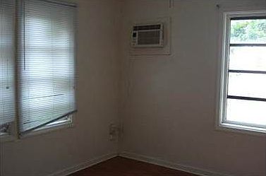 1st image of 2588 NE 182nd Ter