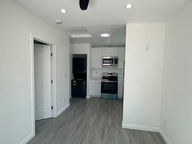 4357 1/2 York Blvd — Photo 6