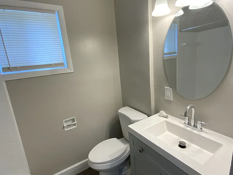 Cloverdale Estates — Photo 16