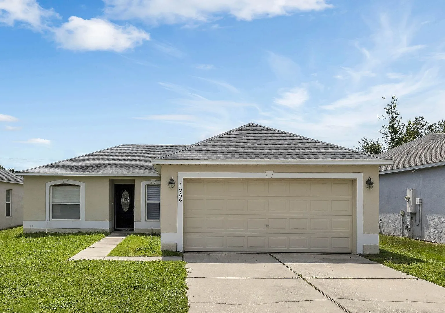 3 BR / 2 BA Home In Corner Lake — Photo 1