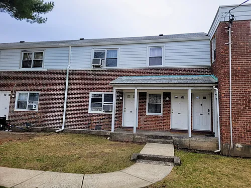 222A 14th Ave #A Photo 1