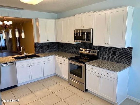 4th image of 2604 Star Coral Ln
