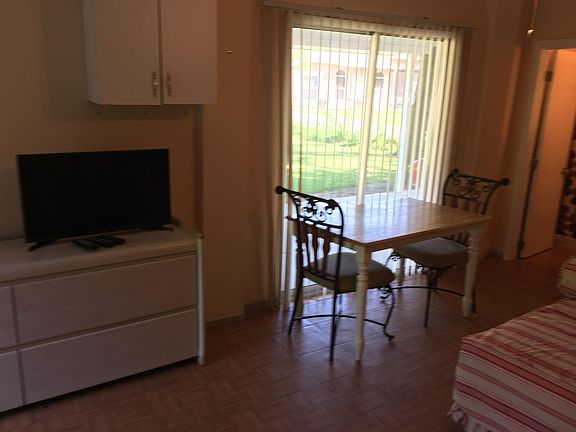 3rd image of 5070 Canal Dr