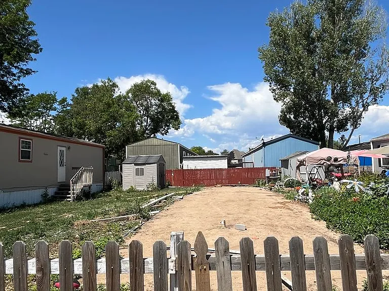 103 N Josephine Ave — Photo 2