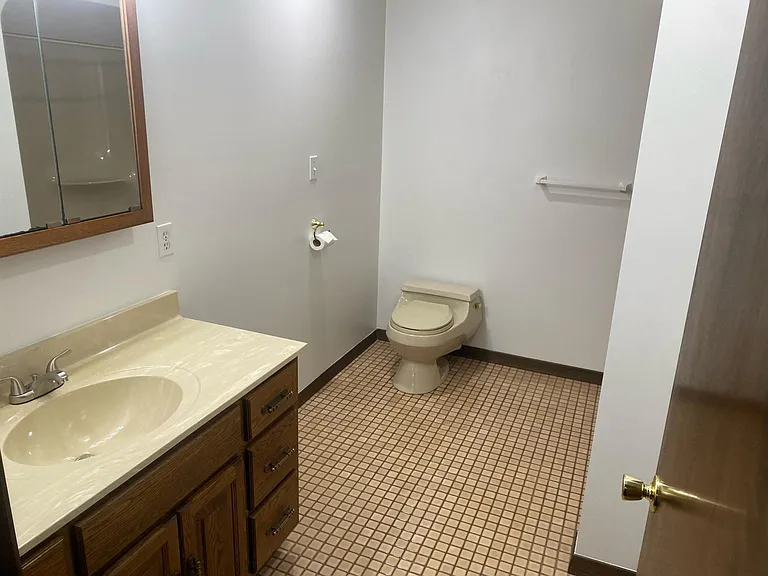 Main Bathroom