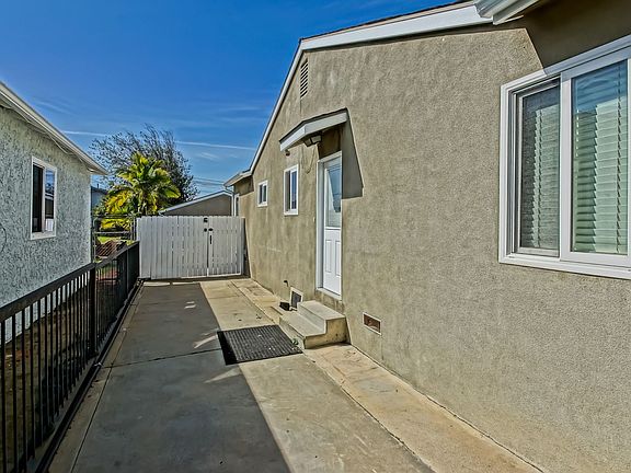 3rd image of 4724 W 136th St