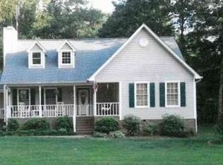 1153 Newberry Dr, Mebane, NC 27302