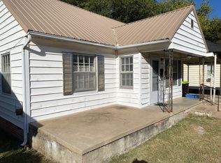 212 E 17th St, Ada, OK 74820