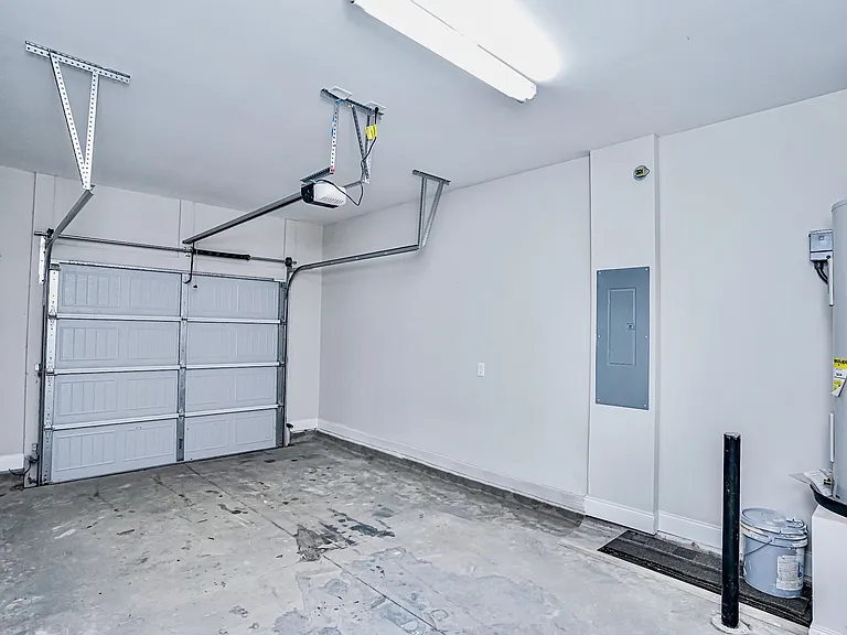 206 Snow St — Photo 15