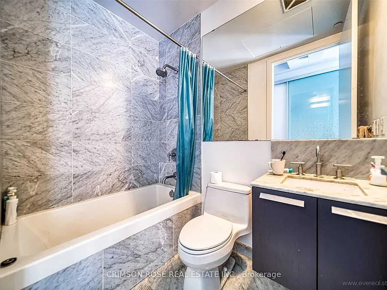 42 Charles St E #5006 — Photo 14
