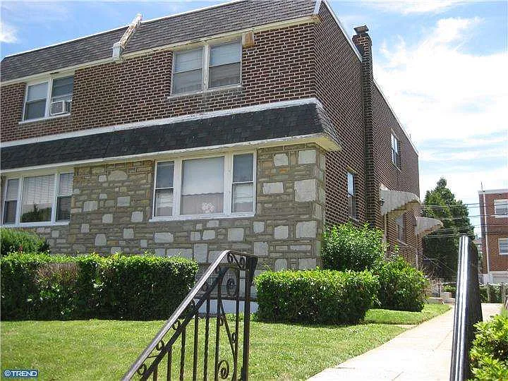 3036 Vista St photo 1