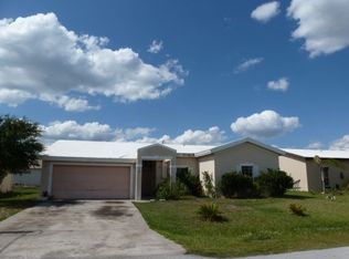 310 Aylesbury Ct, Kissimmee, FL 34758