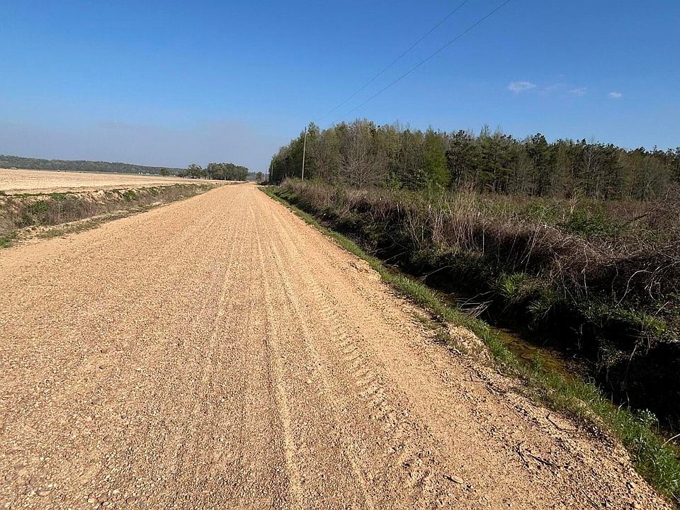 2nd image of 511 County Road 186