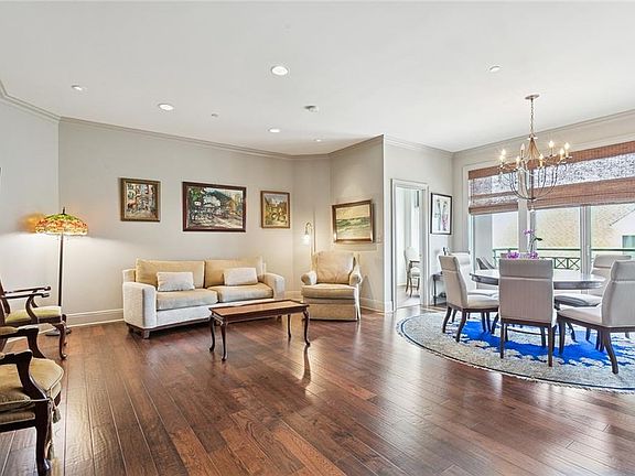 2nd image of 400 Metairie Hammond Hwy APT 5E