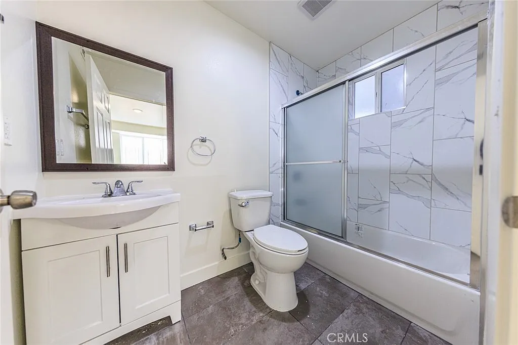 4 bed, 1826 sqft, $3,754 — Photo 4