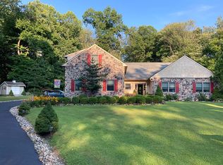 484 Center Hill Rd, Upper Black Eddy, PA 18972