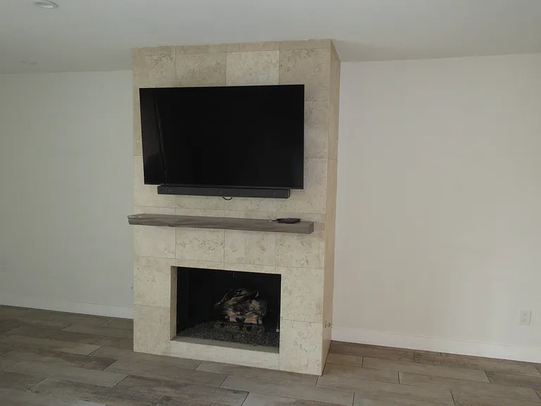TV & fireplace