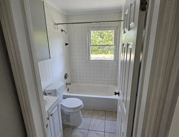 19440 W Chicago Ave — Photo 7
