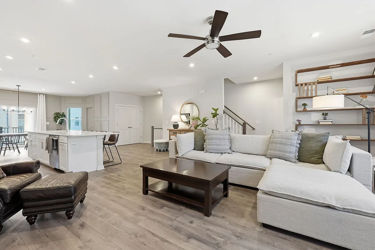 Building Photo - 44617 Wolfhound Sq