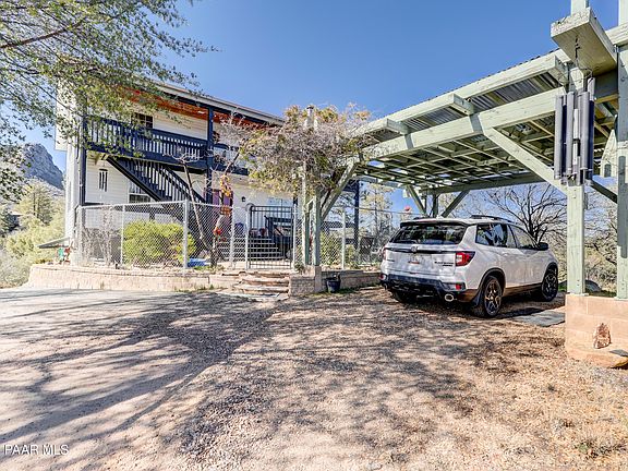 3rd image of 1985 W Idylwild Rd