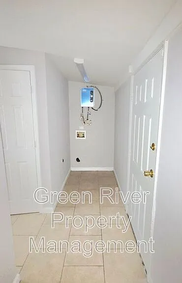 8910 Adams Ave — Photo 9
