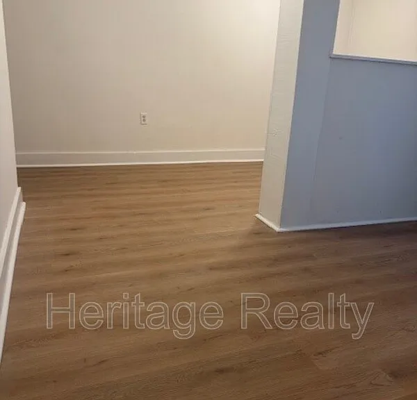 2400 Center Ave — Photo 10