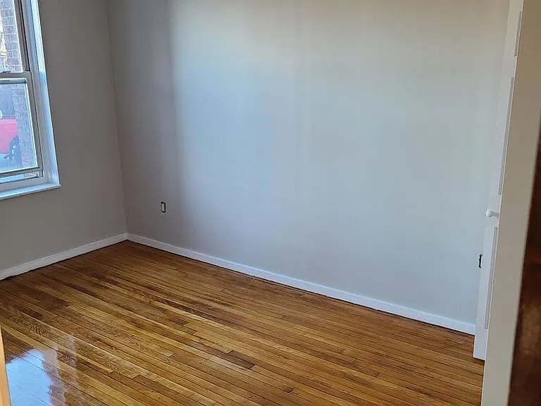 5 Farrington Ave #2B — Photo 3