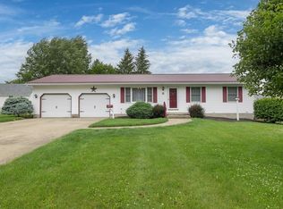 9 Ray Rd, Shelby, OH 44875