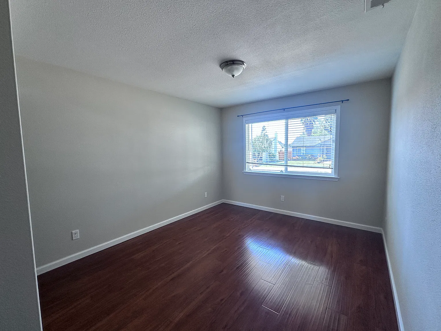 4 bed, 1788 sqft, $1,150 — Photo 2