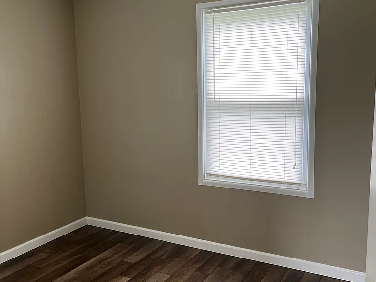 360 Avon Dr — Photo 6