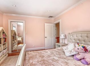 5 Grassmere Rd, Brookline, MA 02467