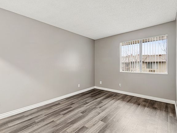 3rd image of 2618 N Flint Way #224