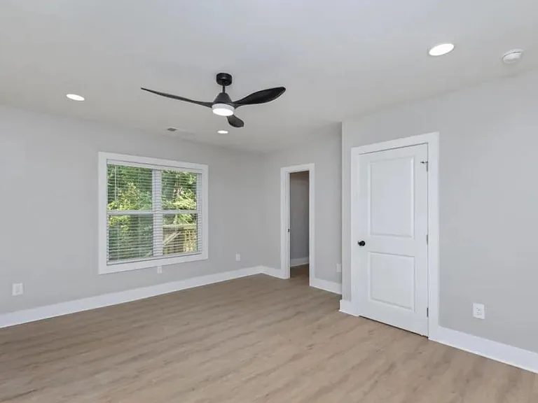 1779 Madrona St NW — Photo 16