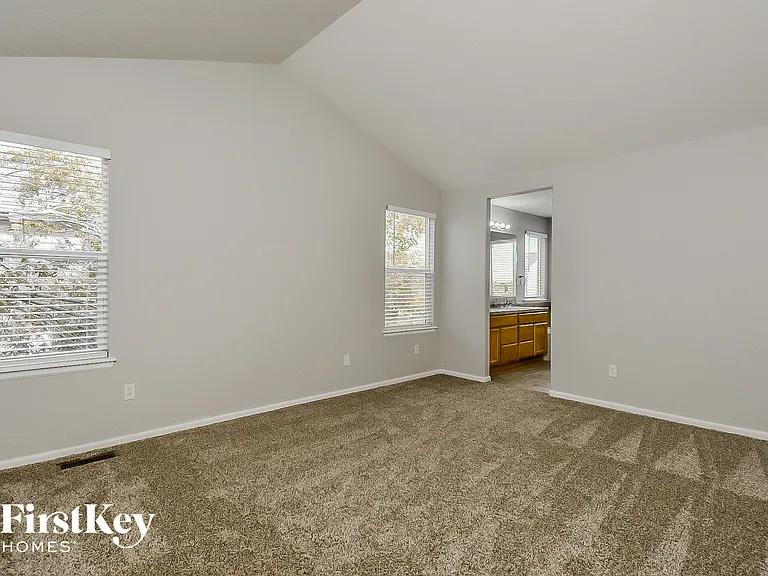 8308 Brook Valley Dr — Photo 11