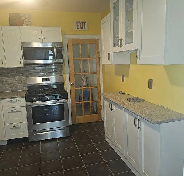 6332 Summer St — Photo 4